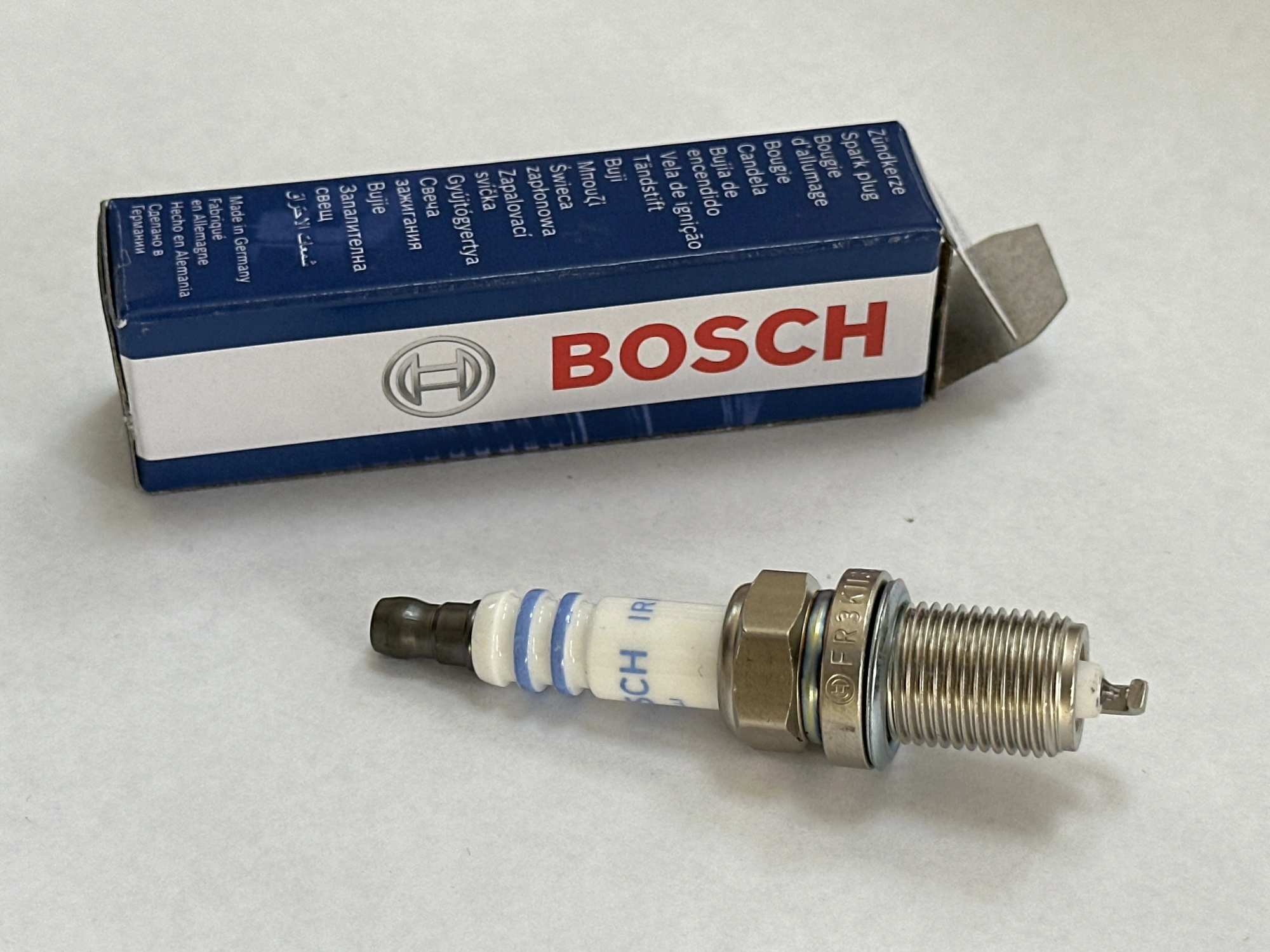 Свеча зажигания WEICHAI FR3KII332, 610800190174 BOSCH (0 242 255 511) — фото