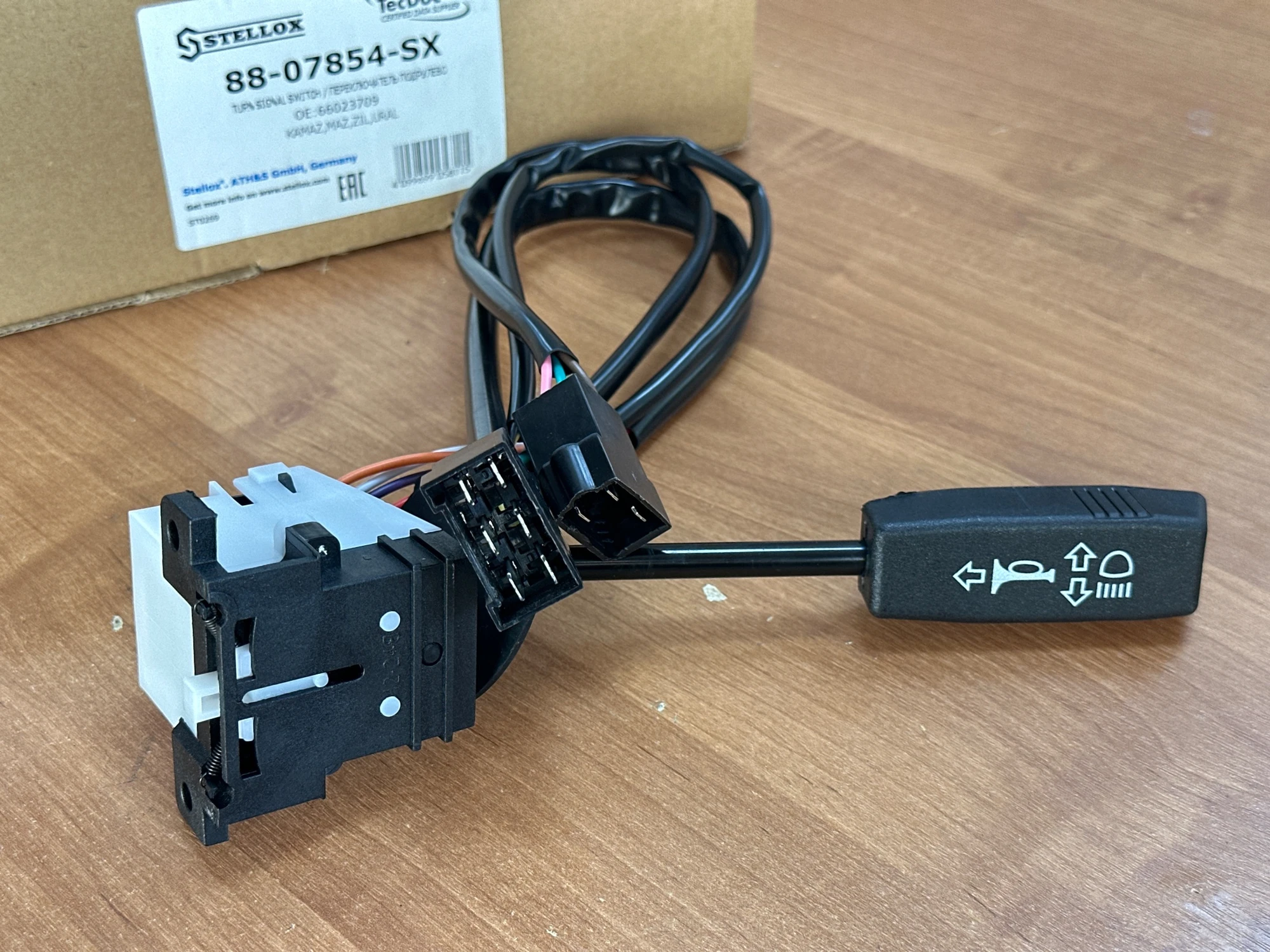 переключатель поворотов и света МАЗ (88-07854-SX) — фото